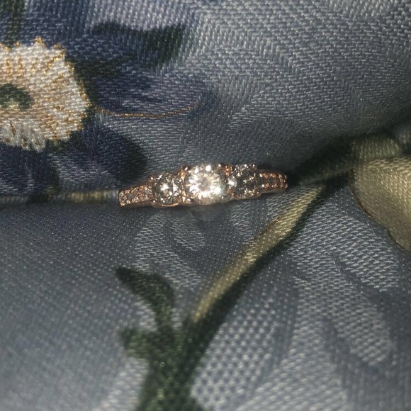 Rose Gold Diamond Engagement Ring - Picture 4 of 5
